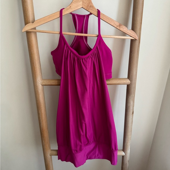 EUC Lululemon No Limits Tank in Raspberry Size 4 - Picture 4 of 9